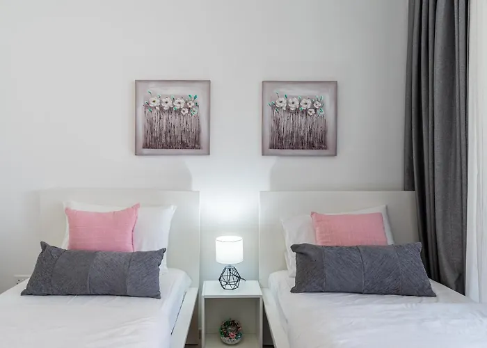 Aziza 1- Bedroom In Apartmán