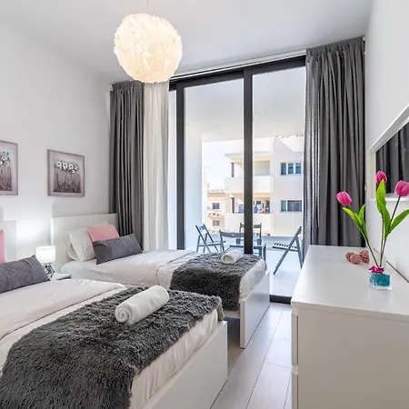 Apartment Aziza 1- Bedroom In Larnaca