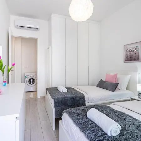 Apartment Aziza 1- Bedroom In Larnaca