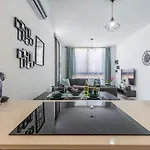 Apartment Aziza 1- Bedroom In *