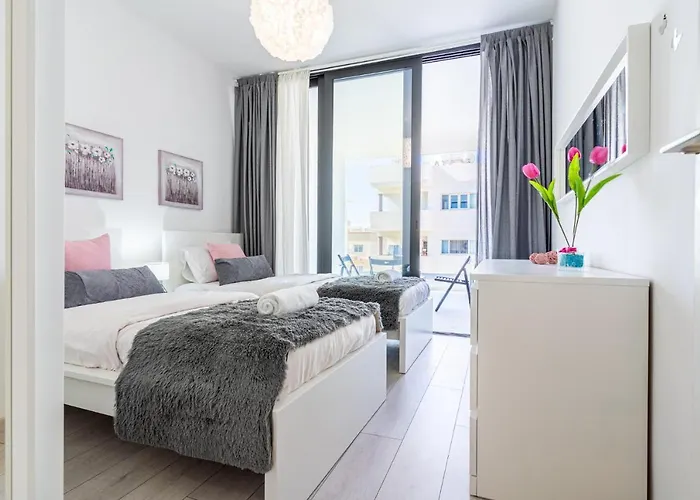 Aziza 1- Bedroom In Larnaka